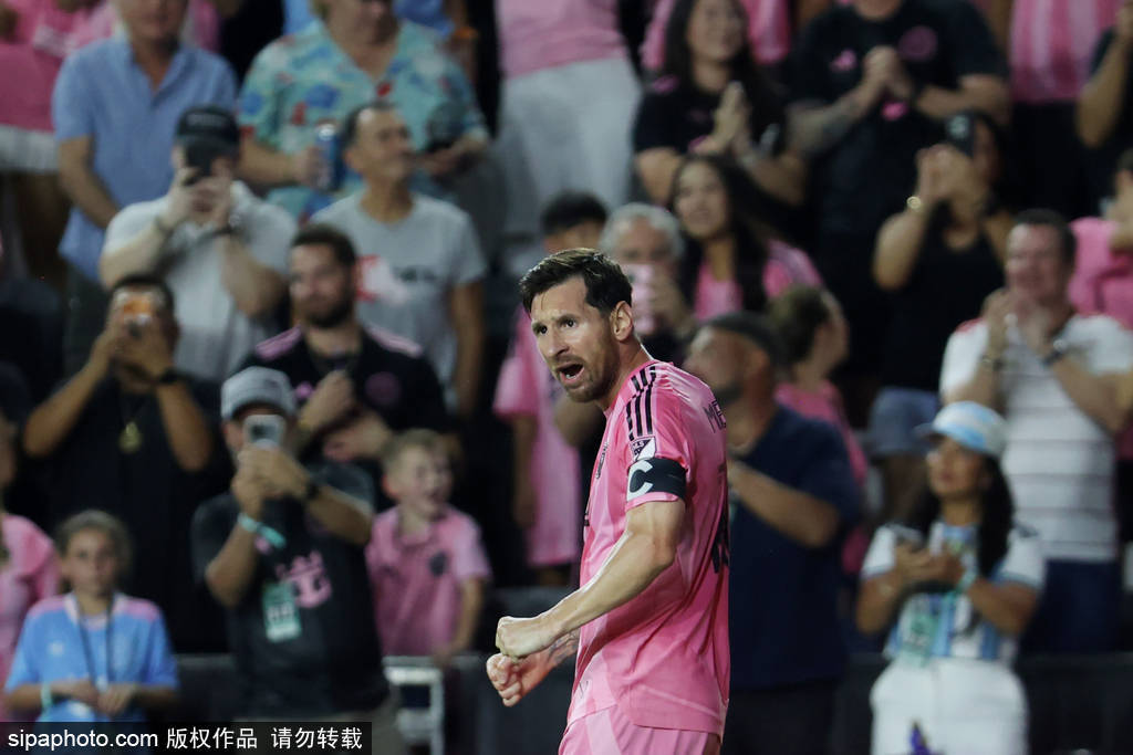 不靠谱转会：切尔西强购维尼修斯 利物浦短期租借梅西